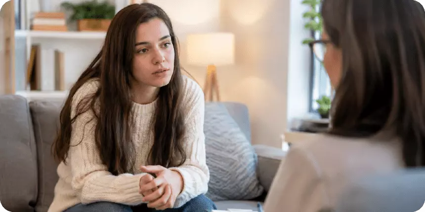 Sosial angstlidelse: symptomer, arsaker og behandling